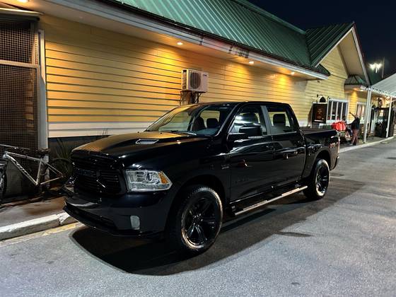 RAM 1500 5.7 V8 GASOLINA REBEL CD 4X4 AUTOMÁTICO